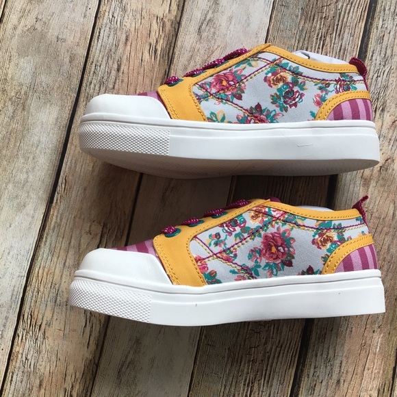 NWT Matilda Jane Foot Race Sneaker - Picture 5 of 7